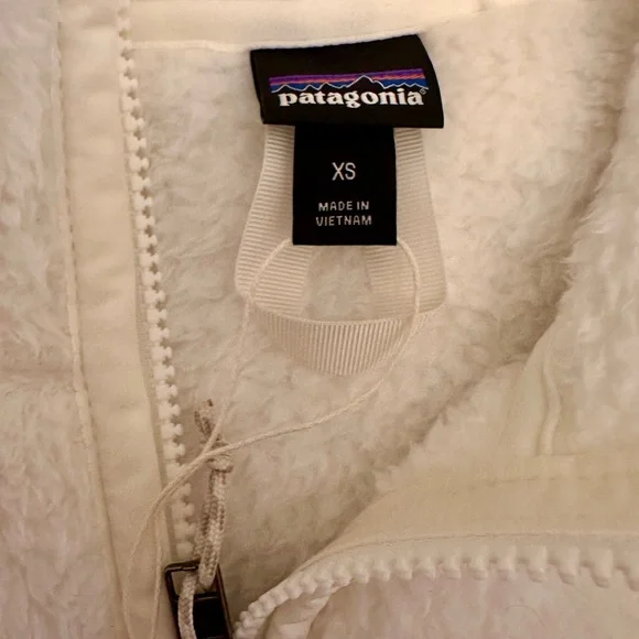 Patagonia Winter White Fleece Half-Zip Pullover - Picture 4 of 5